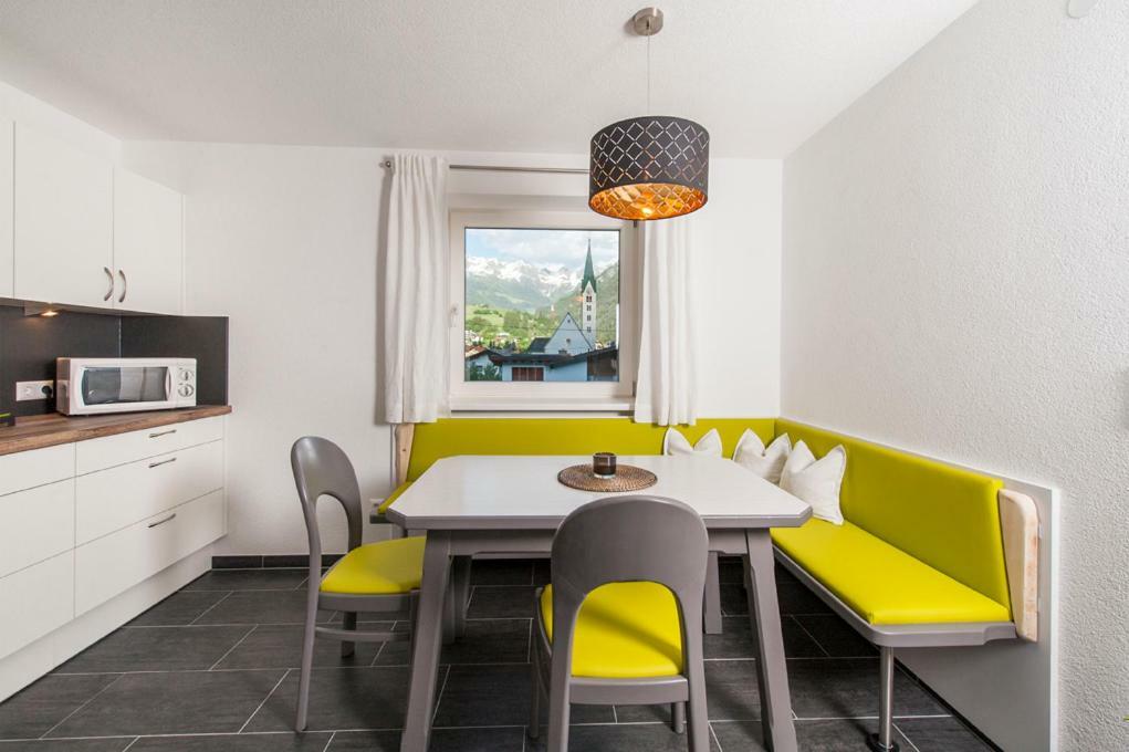 Haus Heiss Apartment พรุตซ์ ภายนอก รูปภาพ